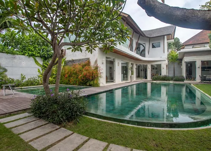 K-mea * Seminyak (Bali)